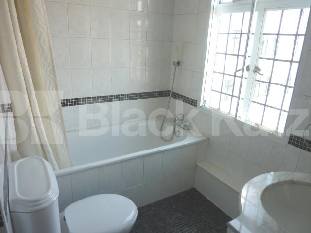 			NEW INSTRUCTION!, 2 Bedroom, 1 bath, 1 reception Flat			 Baker Street, BAKER STREET